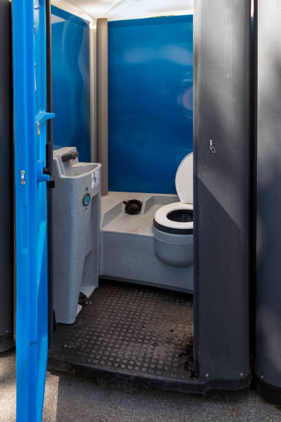 Porta potty delivery and setup in West Plains, MO